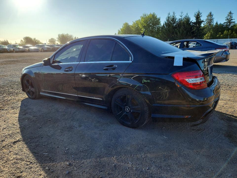Продаж на аукціоні авто 2012 Mercedes-benz C, vin: WDDGF8FB7CA717925, номер лоту: 68221446