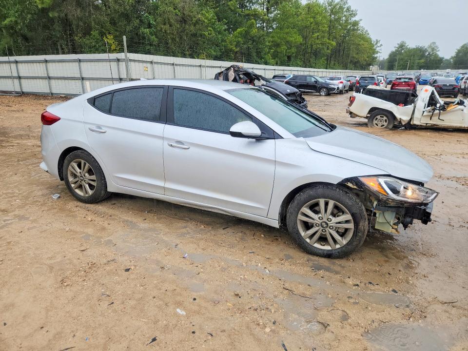 68717846 :رقم المزاد ، KMHD84LF3HU102894 vin ، 2017 Hyundai Elantra مزاد بيع