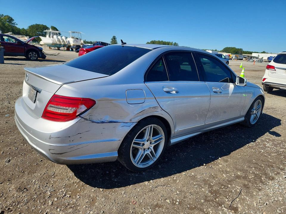 Aukcja sprzedaży 2013 Mercedes-benz C, vin: WDDGF4HB4DR266249, numer aukcji: 70328026