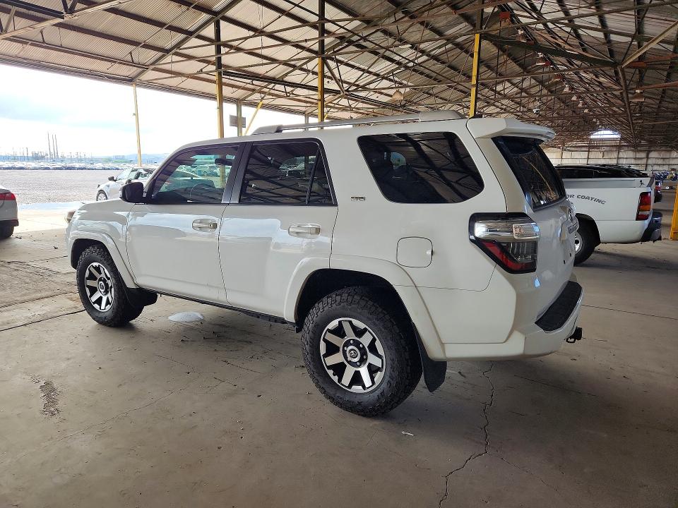 68853286 :رقم المزاد ، JTEBU5JR5J5583866 vin ، 2018 Toyota 4runner مزاد بيع