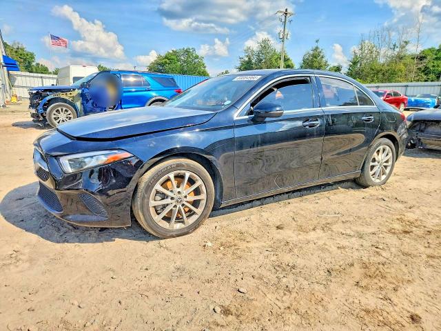 2019 Mercedes-benz A მანქანა იყიდება აუქციონზე, vin: WDD3G4FB5KW025054, აუქციონის ნომერი: 69084966