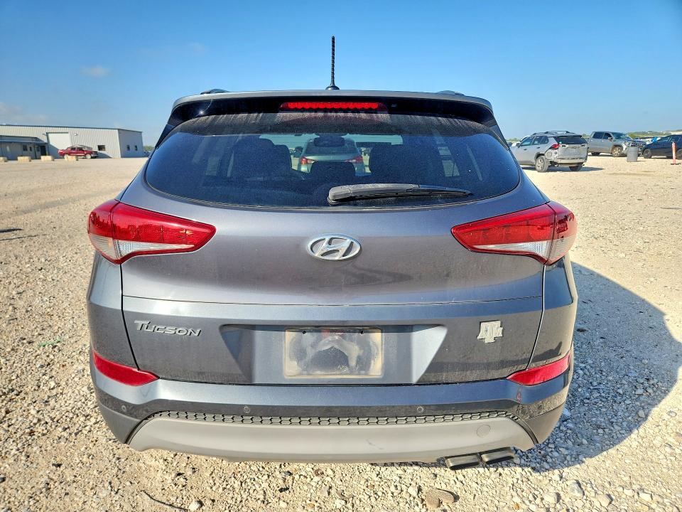 Продаж на аукціоні авто 2017 Hyundai Tucson, vin: KM8J33A28HU563097, номер лоту: 67079126