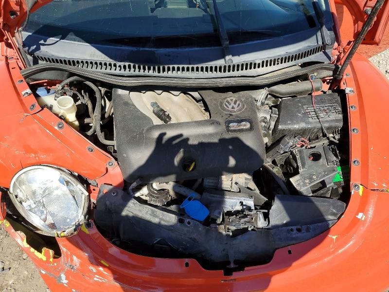 70097596 :رقم المزاد ، 3VWCK31C25M409832 vin ، 2005 Volkswagen New Beetle مزاد بيع