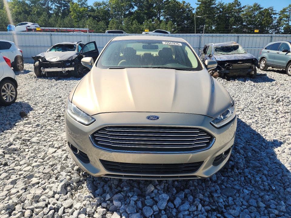 70947876 :رقم المزاد ، 3FA6P0HD8FR180677 vin ، 2015 Ford Fusion مزاد بيع