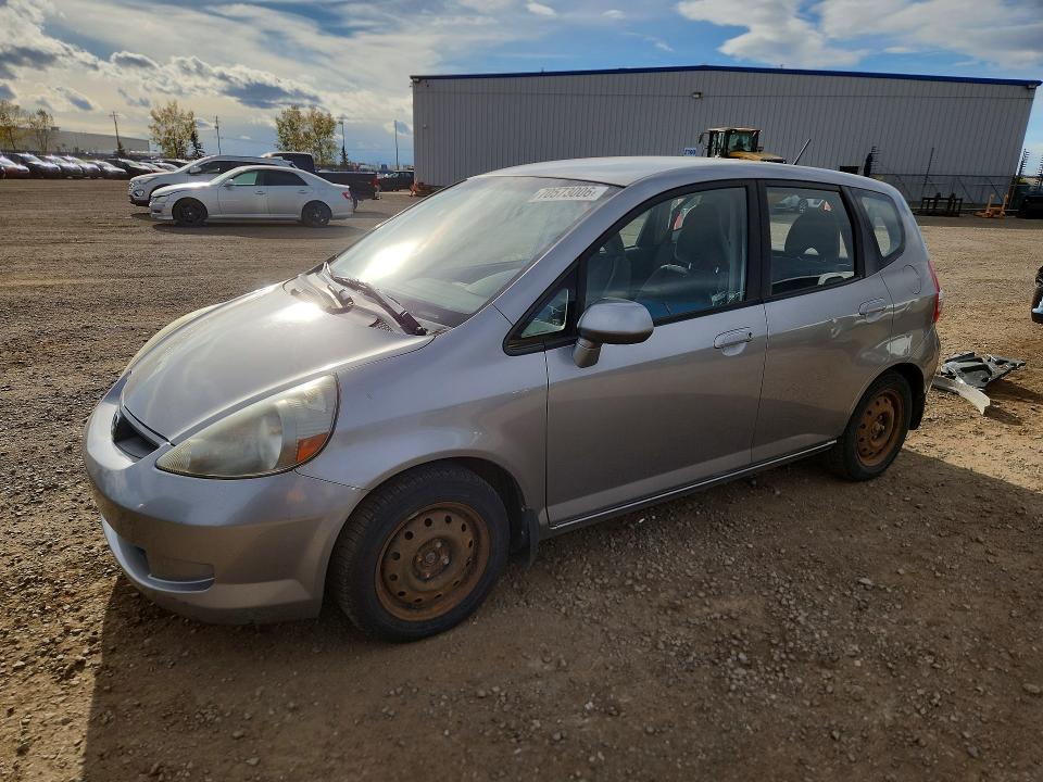 2007 Honda Fit მანქანა იყიდება აუქციონზე, vin: JHMGD38447S818694, აუქციონის ნომერი: 70573006