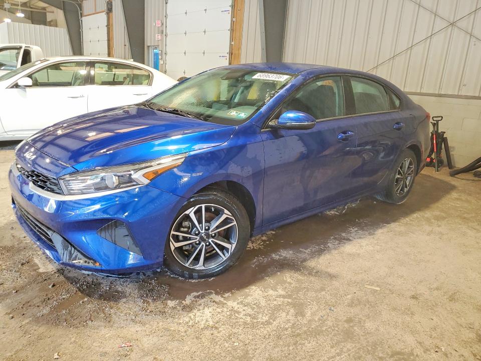 2024 Kia Forte მანქანა იყიდება აუქციონზე, vin: 3KPF24AD8RE821655, აუქციონის ნომერი: 68963706