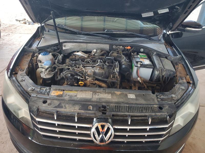 67511256 :رقم المزاد ، 1VWCN7A36EC075630 vin ، 2014 Volkswagen Passat مزاد بيع