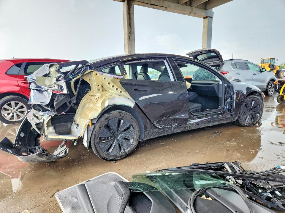 2025 Tesla Model 3 მანქანა იყიდება აუქციონზე, vin: 5YJ3E1EA9SF057906, აუქციონის ნომერი: 67823826