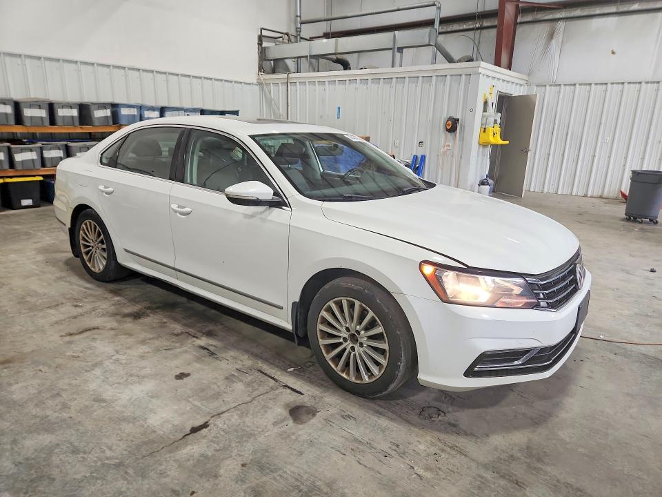 2016 Volkswagen Passat მანქანა იყიდება აუქციონზე, vin: 1VWBT7A39GC019850, აუქციონის ნომერი: 68404256