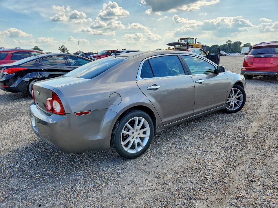 69084346 :رقم المزاد ، 1G1ZE5E15BF105021 vin ، 2011 Chevrolet Malibu مزاد بيع