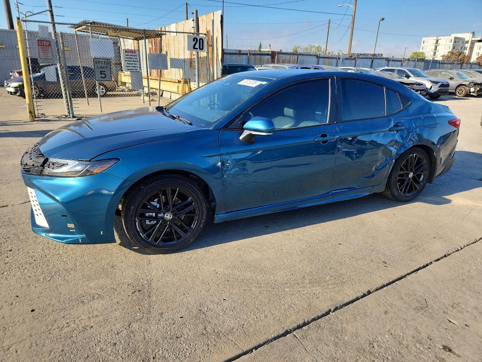 Auction sale of the 2026 Toyota Camry, vin: 4T1DAACK5TU215979, lot number: 67918336