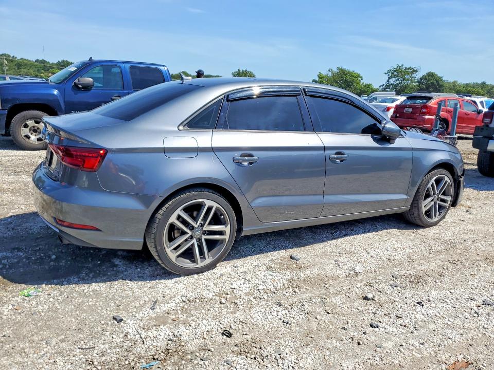 2017 Audi A3 მანქანა იყიდება აუქციონზე, vin: WAUB8GFF4H1014119, აუქციონის ნომერი: 67126556
