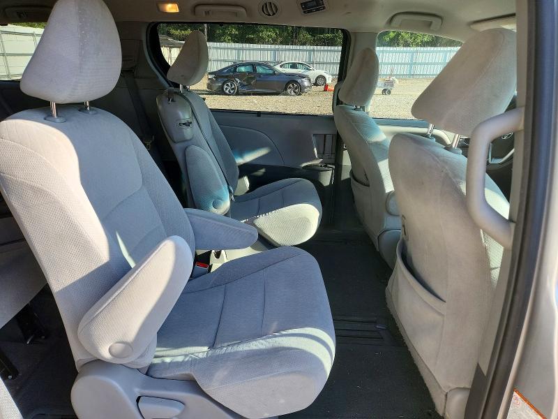 Продаж на аукціоні авто 2015 Toyota Sienna, vin: 5TDKK3DC0FS621642, номер лоту: 68912376