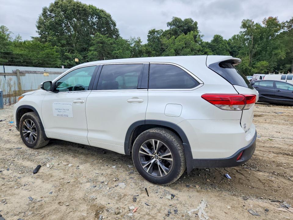 67434706 :رقم المزاد ، 5TDBZRFH0HS358952 vin ، 2017 Toyota Highlander مزاد بيع