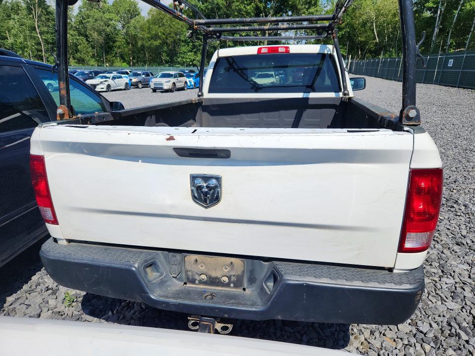 65864476 :رقم المزاد ، 3C6JR6DTXHG738288 vin ، 2017 Ram 1500 مزاد بيع