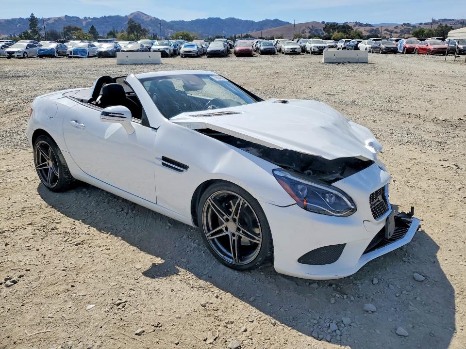 Aukcja sprzedaży 2017 Mercedes-benz Slc, vin: WDDPK3JA4HF139872, numer aukcji: 70554696