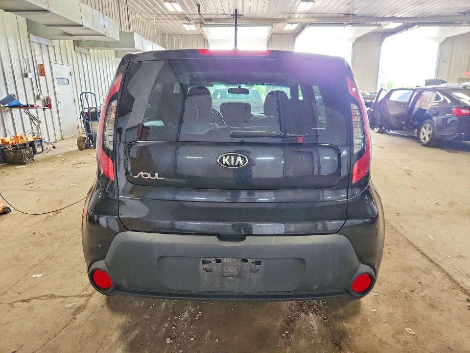 68691116 :رقم المزاد ، KNDJN2A23F7203692 vin ، 2015 Kia Soul مزاد بيع