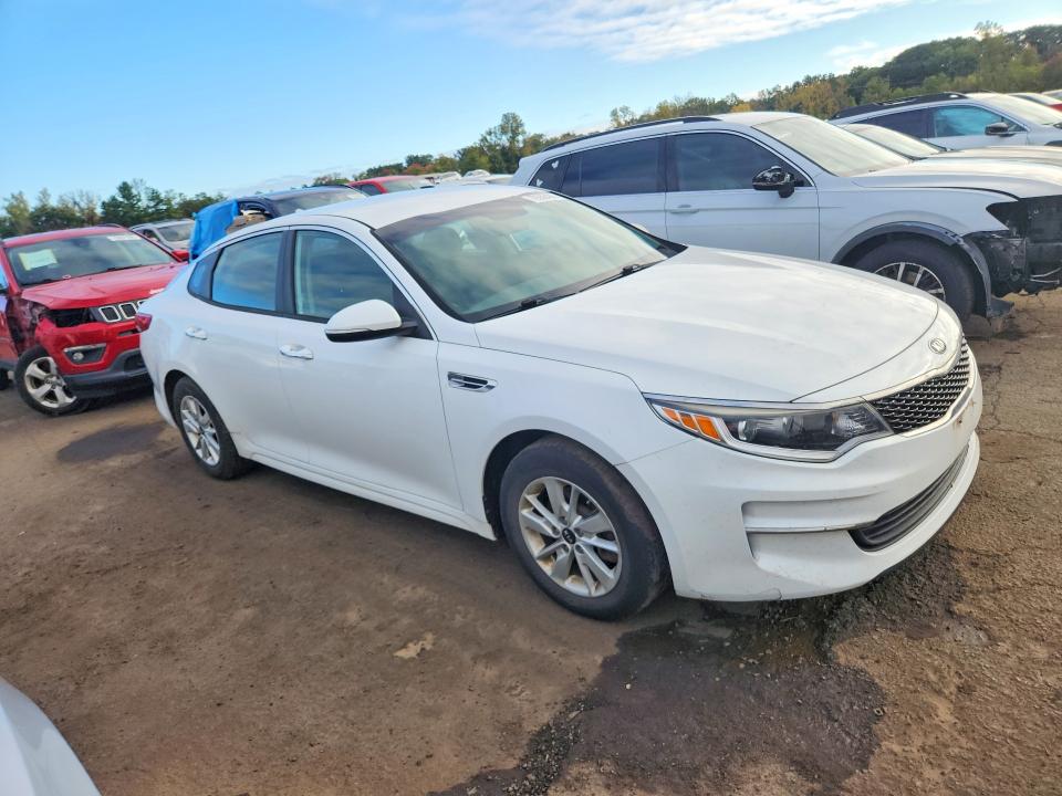 Продажа на аукционе авто 2016 Kia Optima, vin: 5XXGT4L38GG033825, номер лота: 70556496