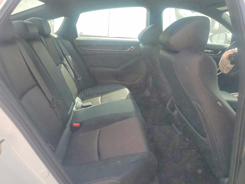 Продаж на аукціоні авто 2018 Honda Accord, vin: 1HGCV1F35JA085520, номер лоту: 71001416