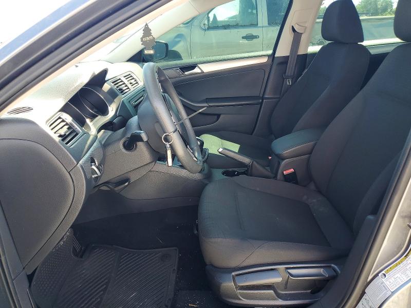 68443666 :رقم المزاد ، 3VWD17AJ4FM305566 vin ، 2015 Volkswagen Jetta مزاد بيع