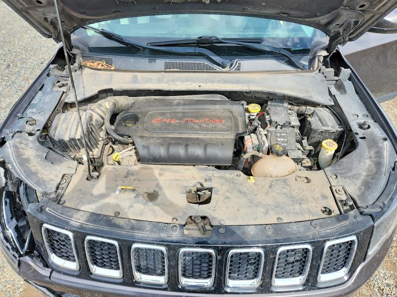 67870116 :رقم المزاد ، 3C4NJDBB4JT470206 vin ، 2018 Jeep Compass مزاد بيع