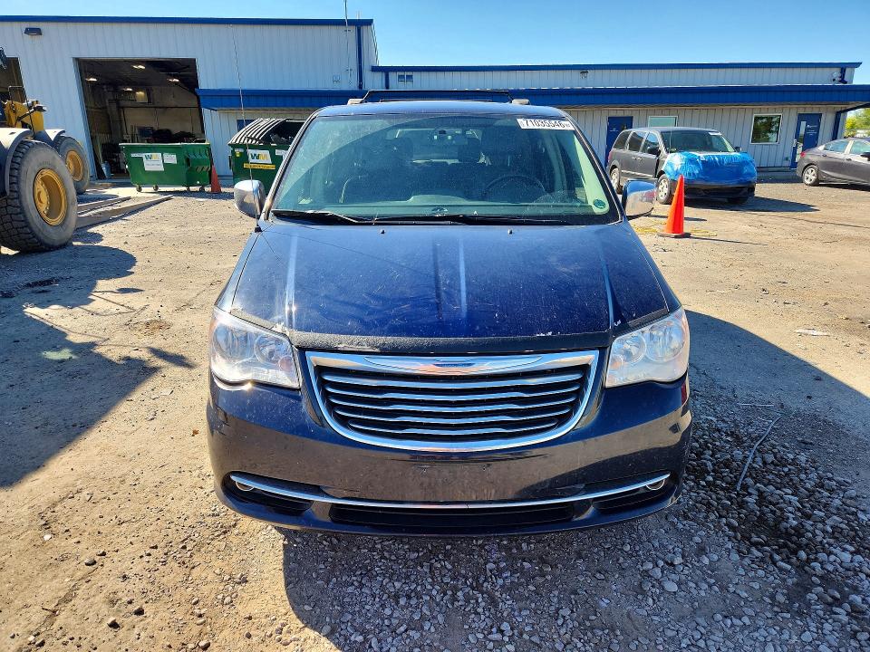 71035546 :رقم المزاد ، 2C4RC1BG5GR173110 vin ، 2016 Chrysler Town & Country مزاد بيع