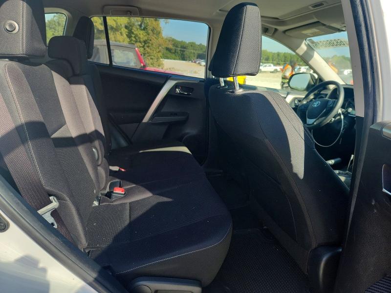 Продаж на аукціоні авто 2015 Toyota Rav4, vin: JTMWFREV8FD051197, номер лоту: 68366846