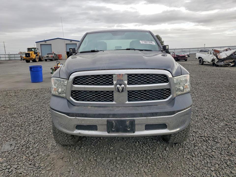 71007296 :رقم المزاد ، 1C6RR7SM7JS231674 vin ، 2018 Ram 1500 مزاد بيع
