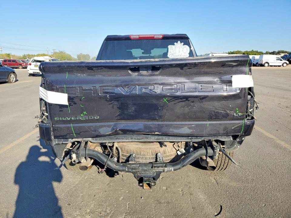 68421486 :رقم المزاد ، 1GCUDDEDXNZ640860 vin ، 2022 Chevrolet Silverado مزاد بيع