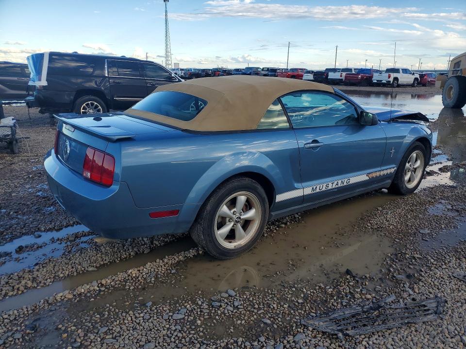 71236136 :رقم المزاد ، 1ZVFT84N075366833 vin ، 2007 Ford Mustang مزاد بيع