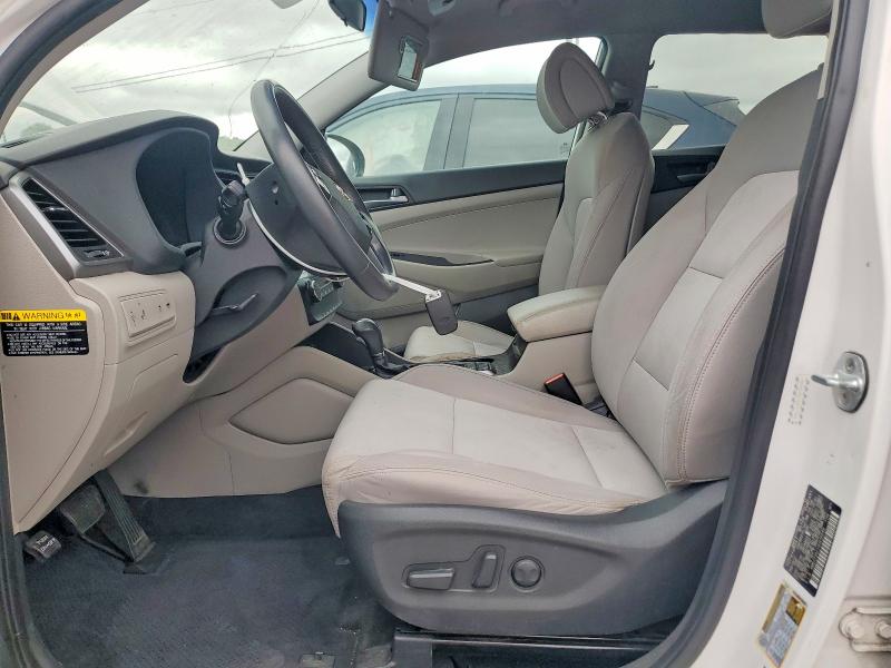 70326776 :رقم المزاد ، KM8J33A21HU436689 vin ، 2017 Hyundai Tucson مزاد بيع