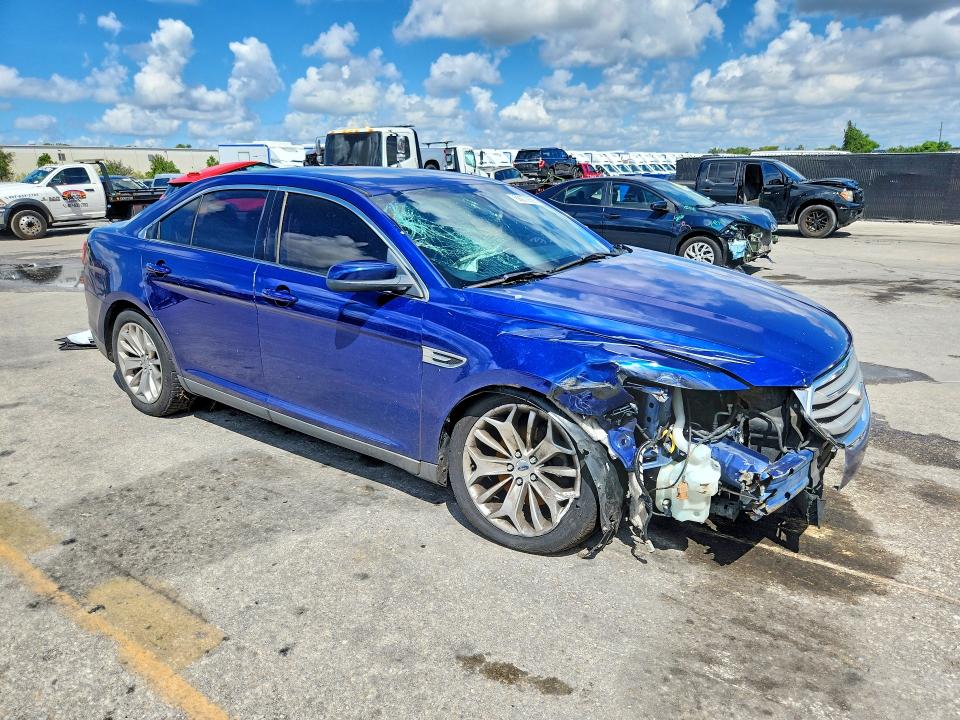 68270656 :رقم المزاد ، 1FAHP2E88FG154633 vin ، 2015 Ford Taurus مزاد بيع