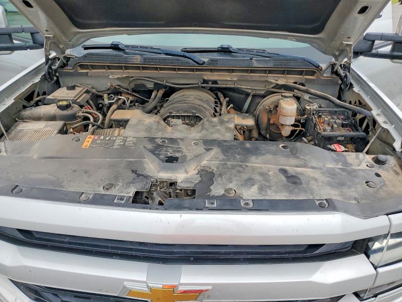 Продаж на аукціоні авто 2018 Chevrolet Silverado, vin: 3GCUKREC7JG468839, номер лоту: 68150456