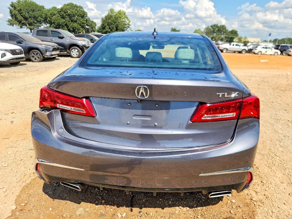 Auction sale of the 2018 Acura Tlx, vin: 19UUB2F56JA010362, lot number: 68277986