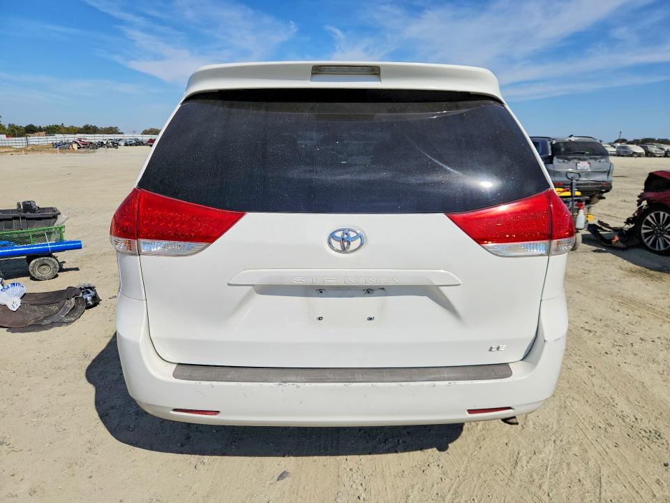 70335376 :رقم المزاد ، 5TDKA3DC1CS014910 vin ، 2012 Toyota Sienna مزاد بيع