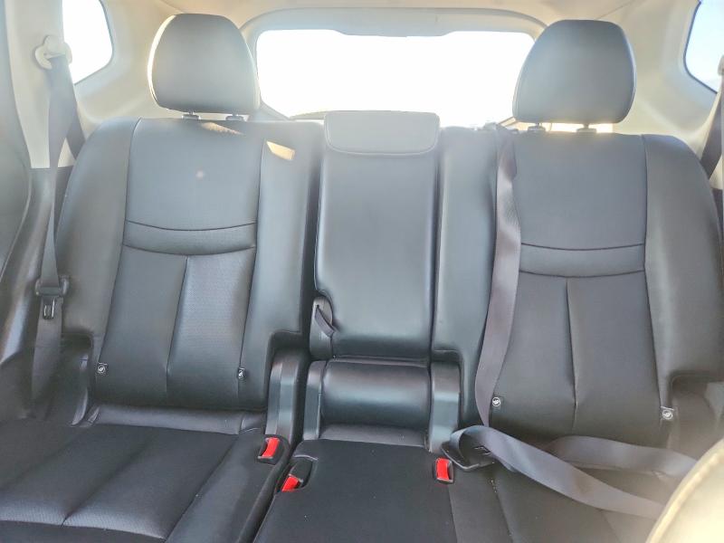 Продаж на аукціоні авто 2017 Nissan Rogue, vin: JN8AT2MV8HW264772, номер лоту: 70868486