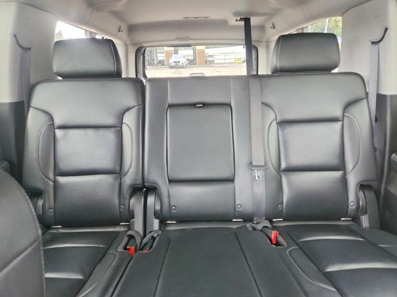 Продаж на аукціоні авто 2018 Chevrolet Suburban, vin: 1GNSCHKCXJR376120, номер лоту: 71059136