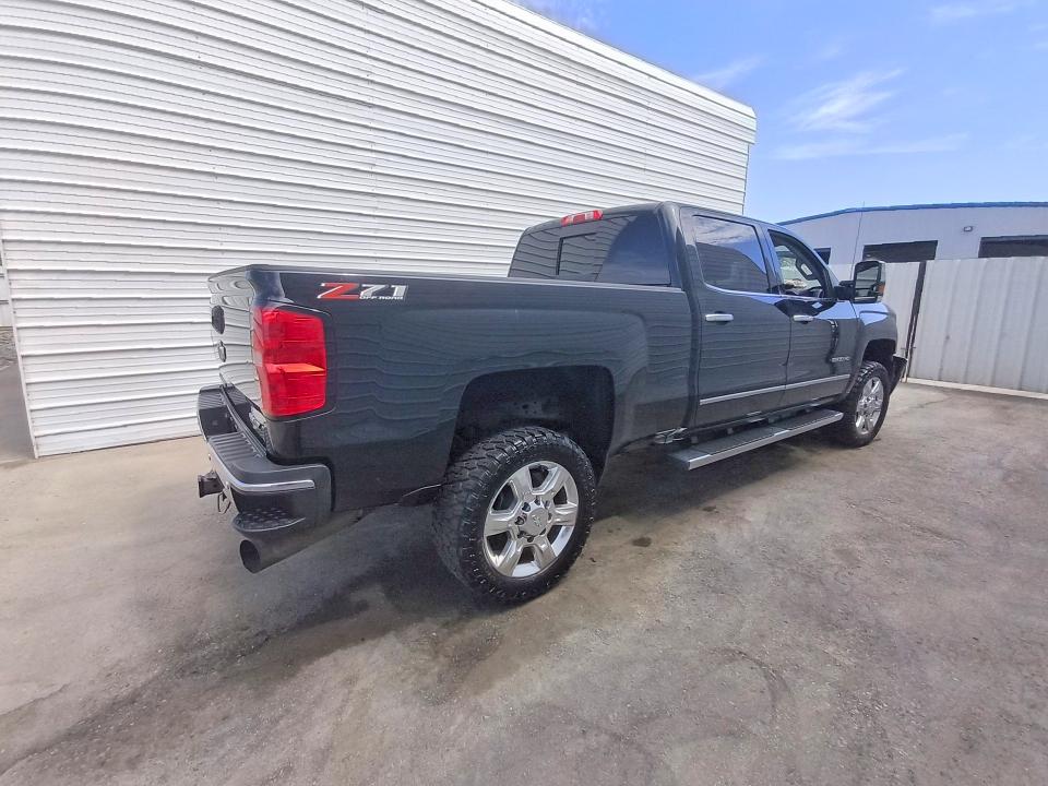 67833356 :رقم المزاد ، 1GC1KWEY9JF208439 vin ، 2018 Chevrolet Silverado مزاد بيع