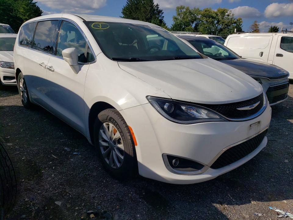 Aukcja sprzedaży 2018 Chrysler Pacifica, vin: 2C4RC1FG2JR339388, numer aukcji: 67892686