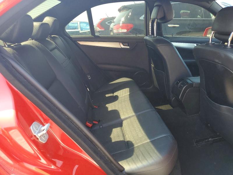 Продаж на аукціоні авто 2013 Mercedes-benz C, vin: WDDGF4HB2DR266427, номер лоту: 68883846