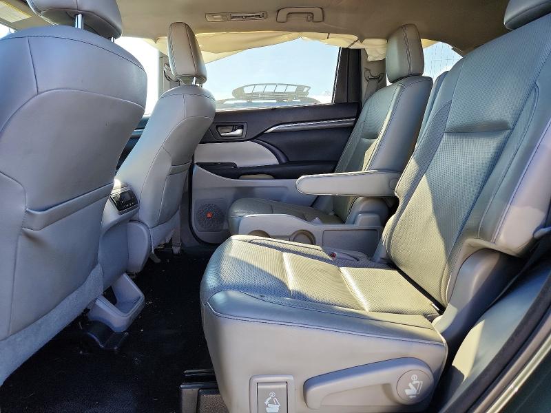 Продажа на аукционе авто 2017 Toyota Highlander, vin: 5TDDZRFH6HS400856, номер лота: 67453686