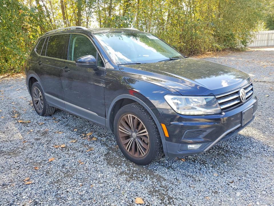 Продажа на аукционе авто 2018 Volkswagen Tiguan, vin: 3VV3B7AX1JM083854, номер лота: 68052546