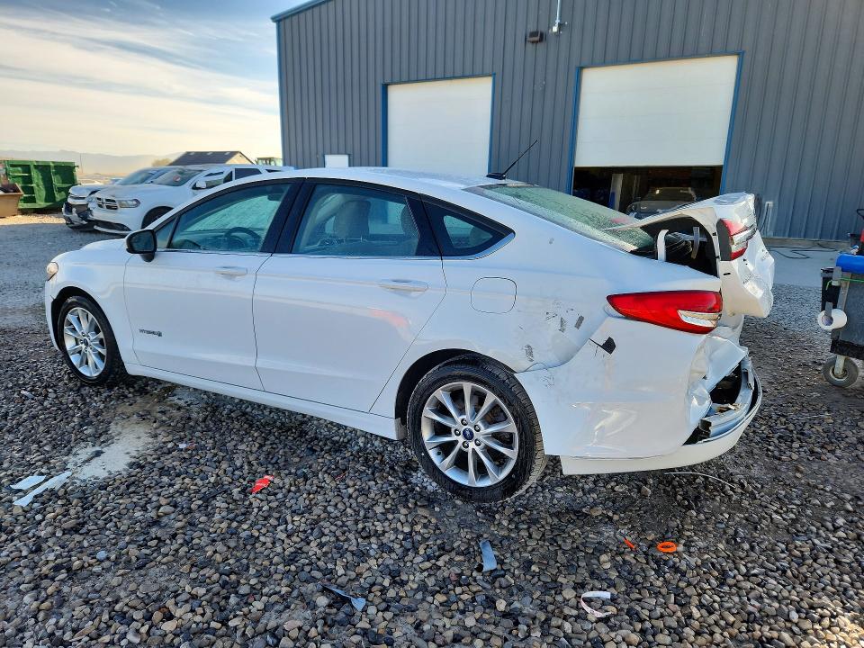 Продаж на аукціоні авто 2017 Ford Fusion, vin: 3FA6P0LU3HR357663, номер лоту: 68240096
