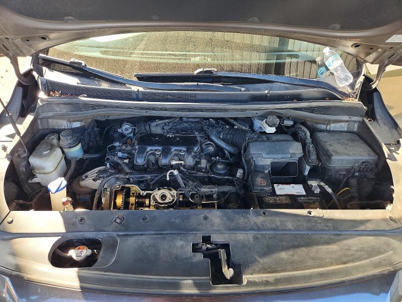 71235876 :رقم المزاد ، KNDMC5C17G6100713 vin ، 2016 Kia Sedona مزاد بيع