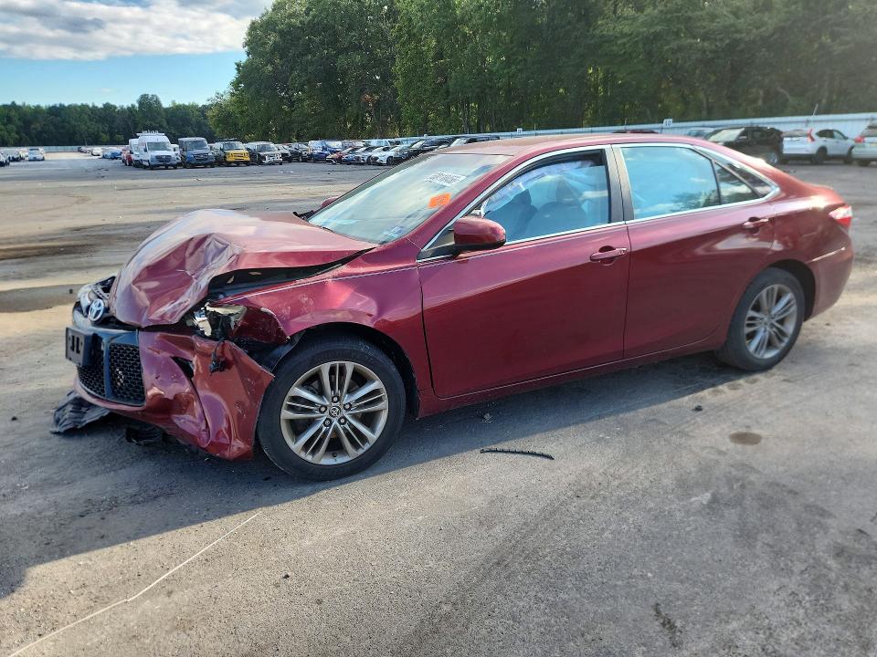 2016 Toyota Camry მანქანა იყიდება აუქციონზე, vin: 4T1BF1FK0GU513589, აუქციონის ნომერი: 69110456
