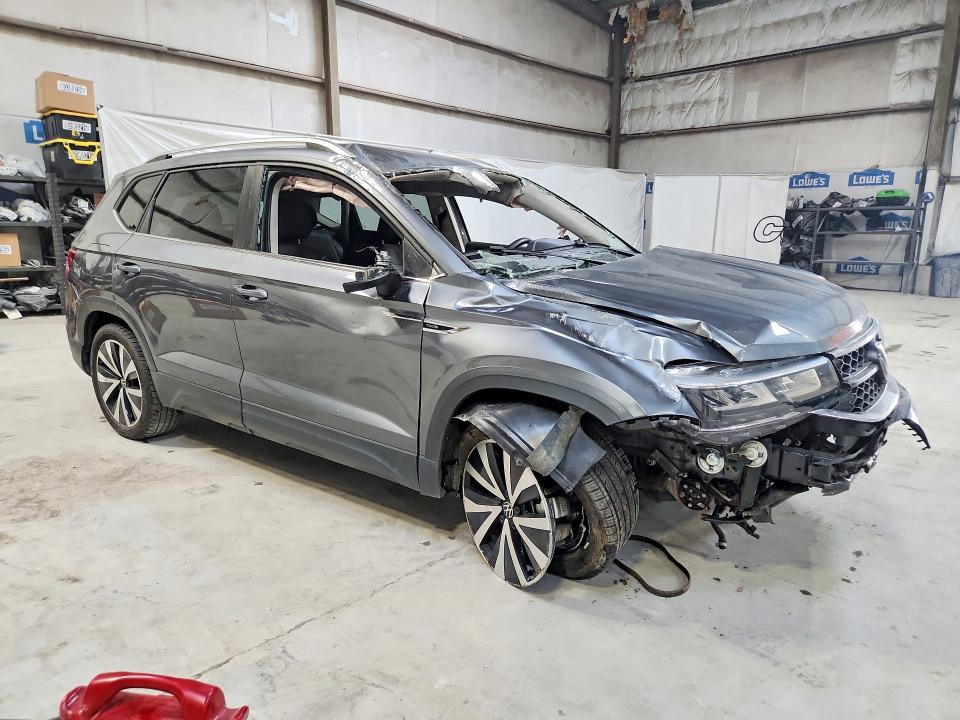 Продажа на аукционе авто 2024 Volkswagen Taos, vin: 3VVSX7B26RM118366, номер лота: 69047236
