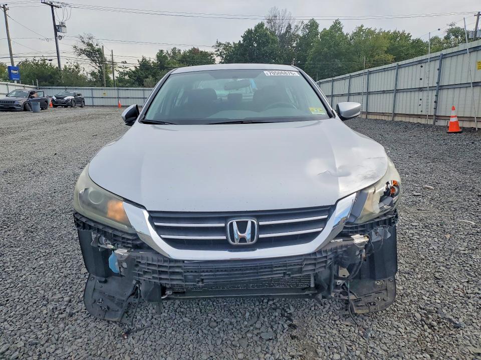 2013 Honda Accord მანქანა იყიდება აუქციონზე, vin: 1HGCR2F3XDA068565, აუქციონის ნომერი: 70506876