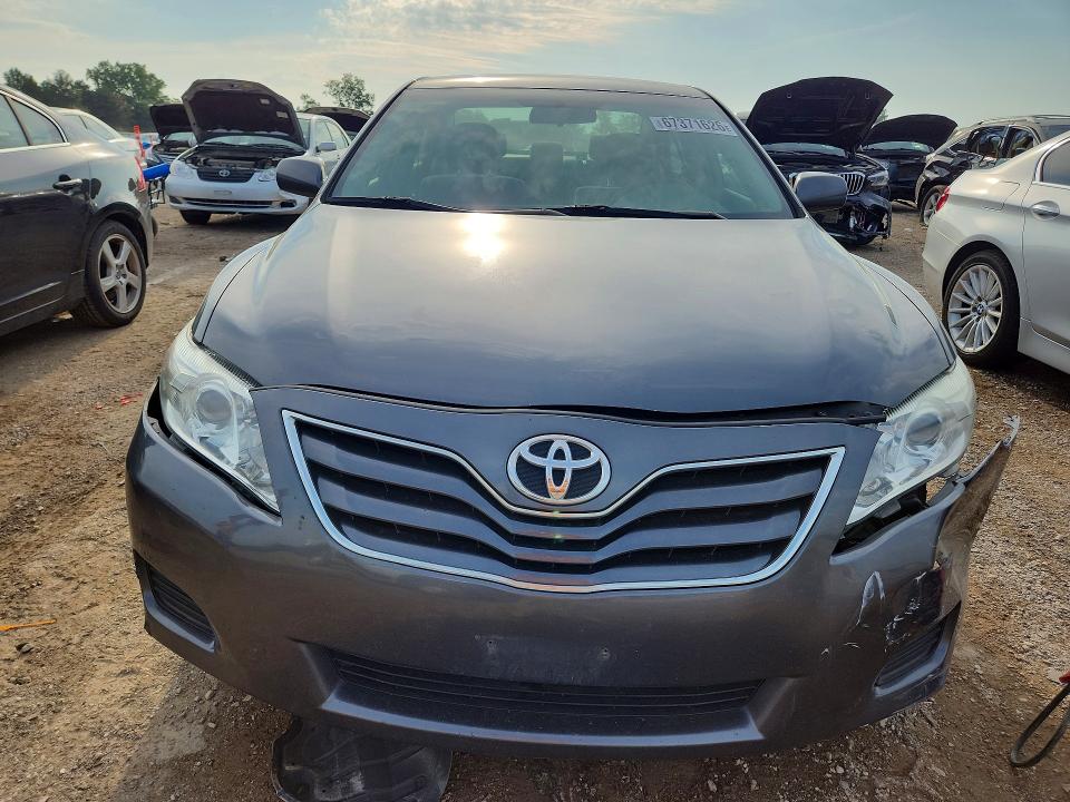 67371626 :رقم المزاد ، 4T4BF3EK7AR077317 vin ، 2010 Toyota Camry مزاد بيع