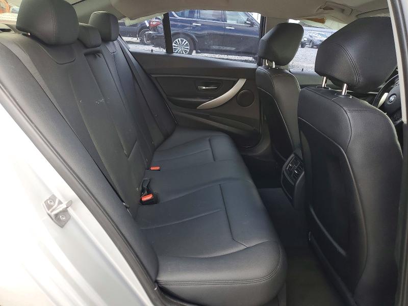 67359476 :رقم المزاد ، WBA3B1G57ENS80277 vin ، 2014 Bmw 320 مزاد بيع