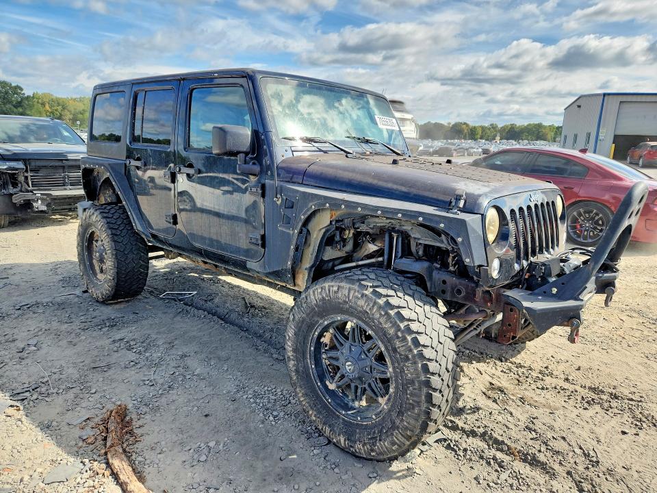 70556306 :رقم المزاد ، 1C4BJWDG9FL692900 vin ، 2015 Jeep Wrangler Unlimited مزاد بيع